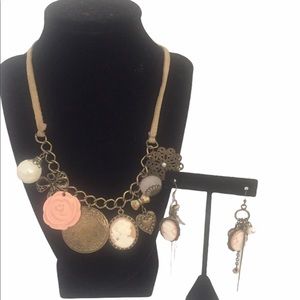 Cameo Charm Look Necklace And Earrings